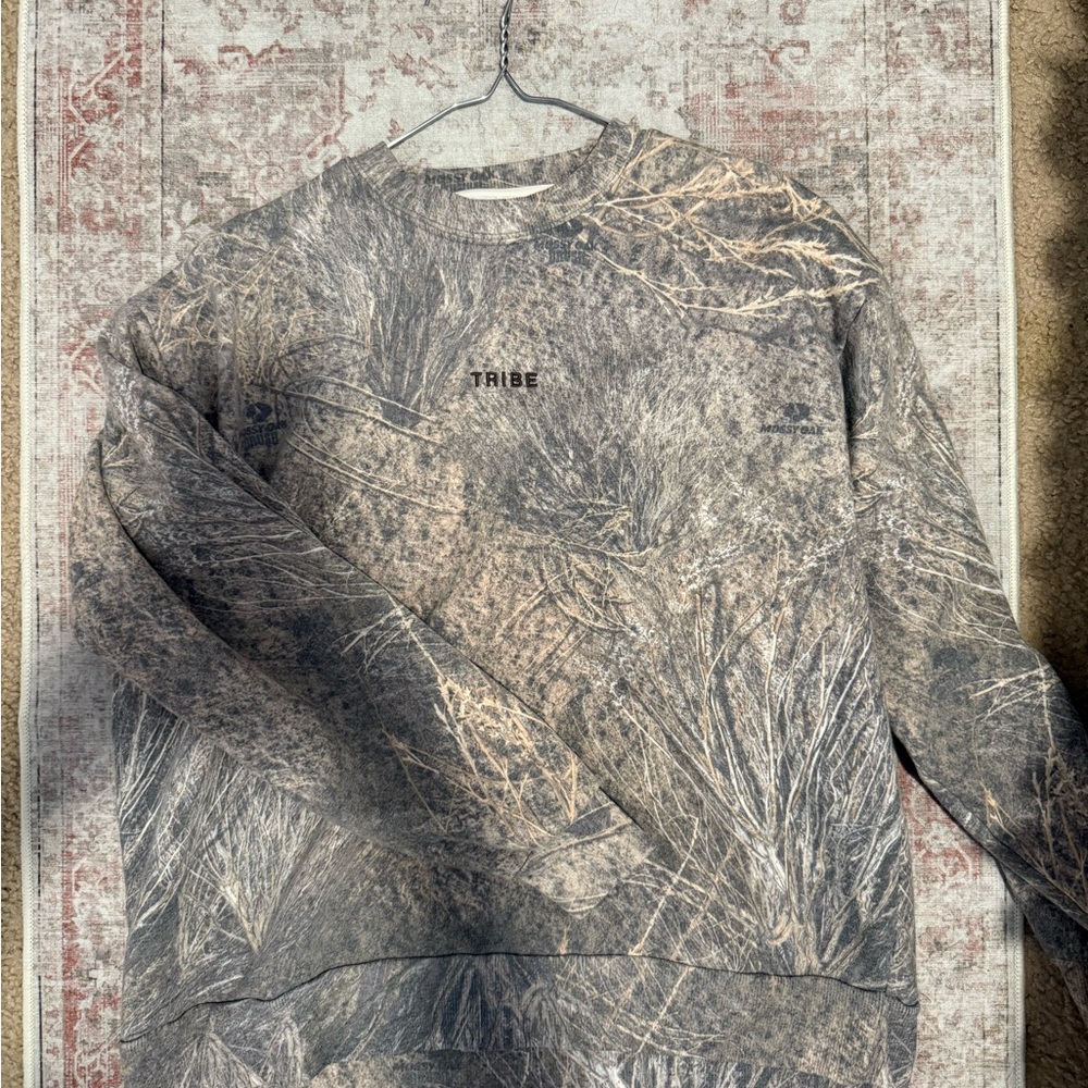 Tribe Kelley “Brush” women’s sweatshirt